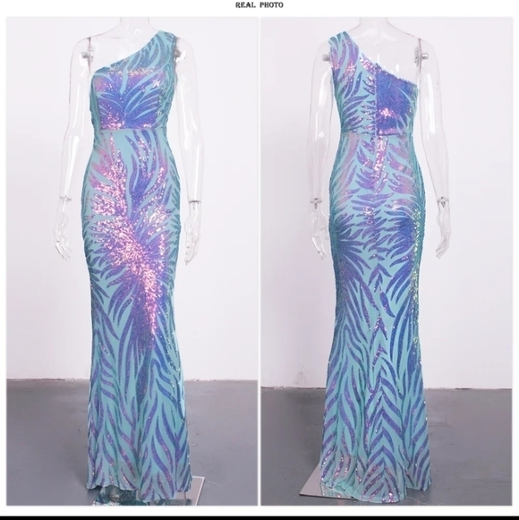 HOLOGRAPHIC PREMIUM BRAND AND QUALITY MERMAIDCORE SEQUINED MAXI DRESS - Picture 12 of 14